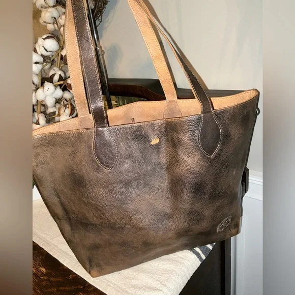 NWOT Bed Stu Leather Charlotte Reversible Shoulder Bag Tote Black Grey $255 - Picture 4 of 16